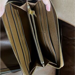 Tory Burch purse and matching wallet